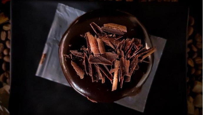 How to eat Chocolare mindfully